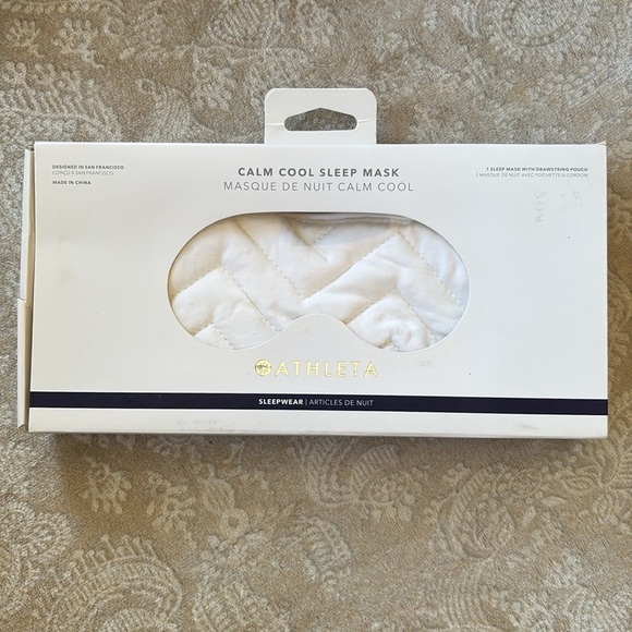 Brand New Athleta Calm Cool Sleep Mask Silky Soft Breathable Travel White - Picture 11 of 16